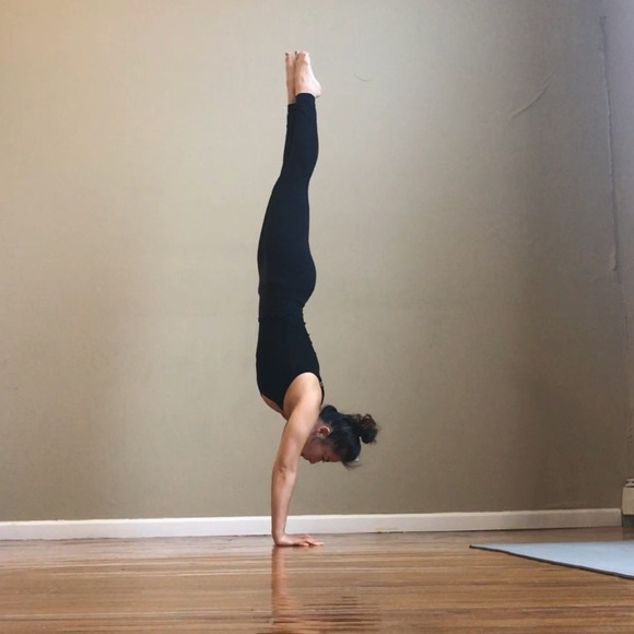 Meet your Posher, Lina - Picture 2 of 5